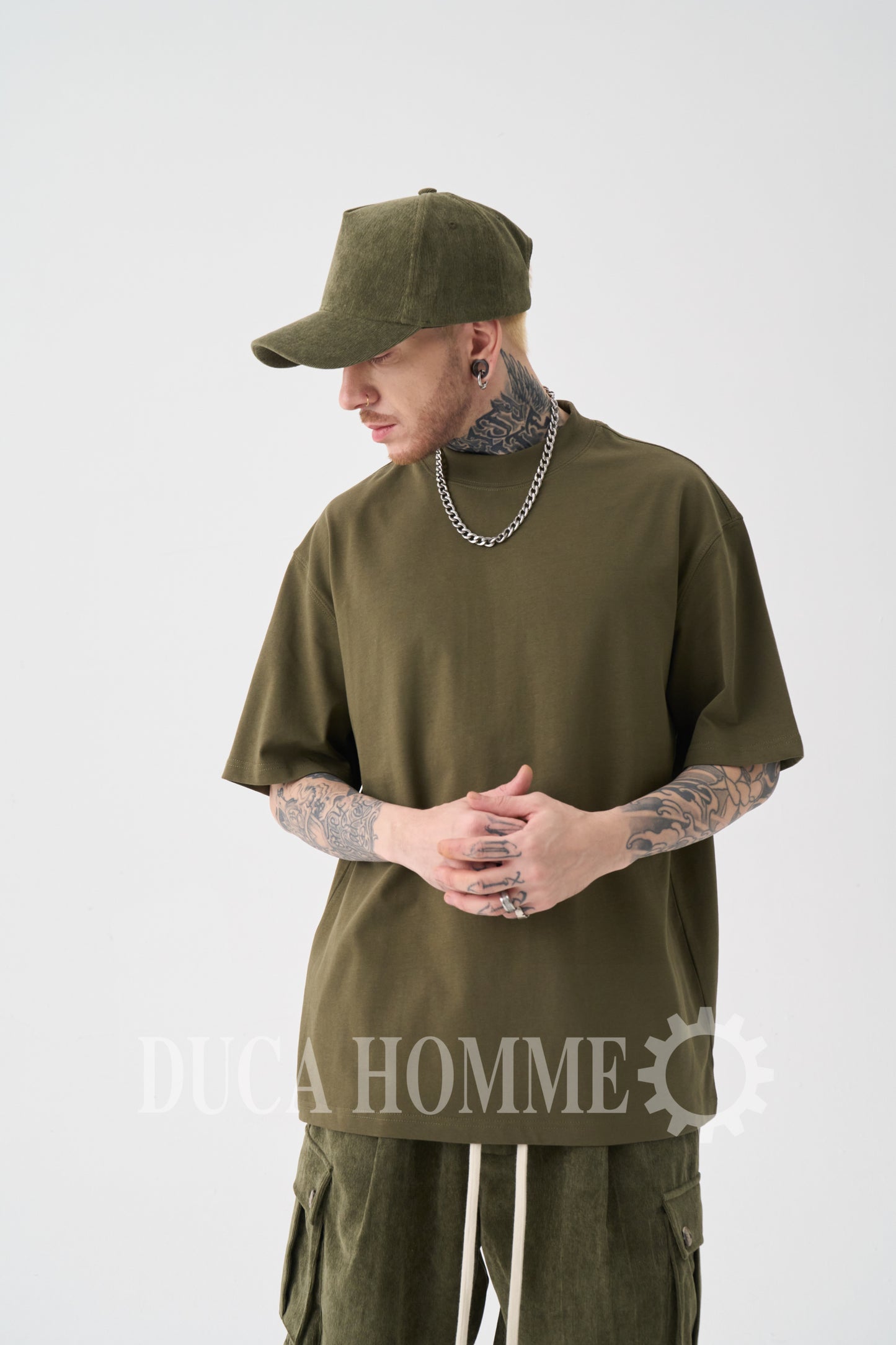 T-Shirt Oversize collo alto Verde Militare