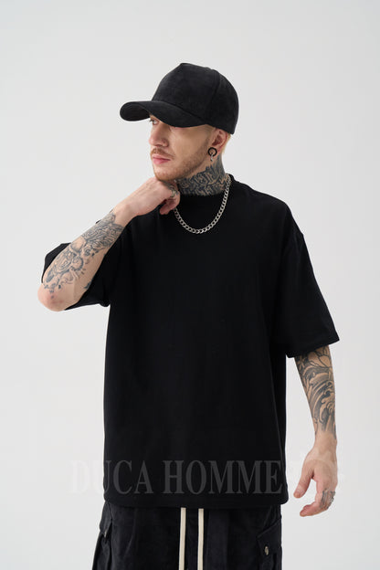 T-Shirt Oversize collo alto Nera