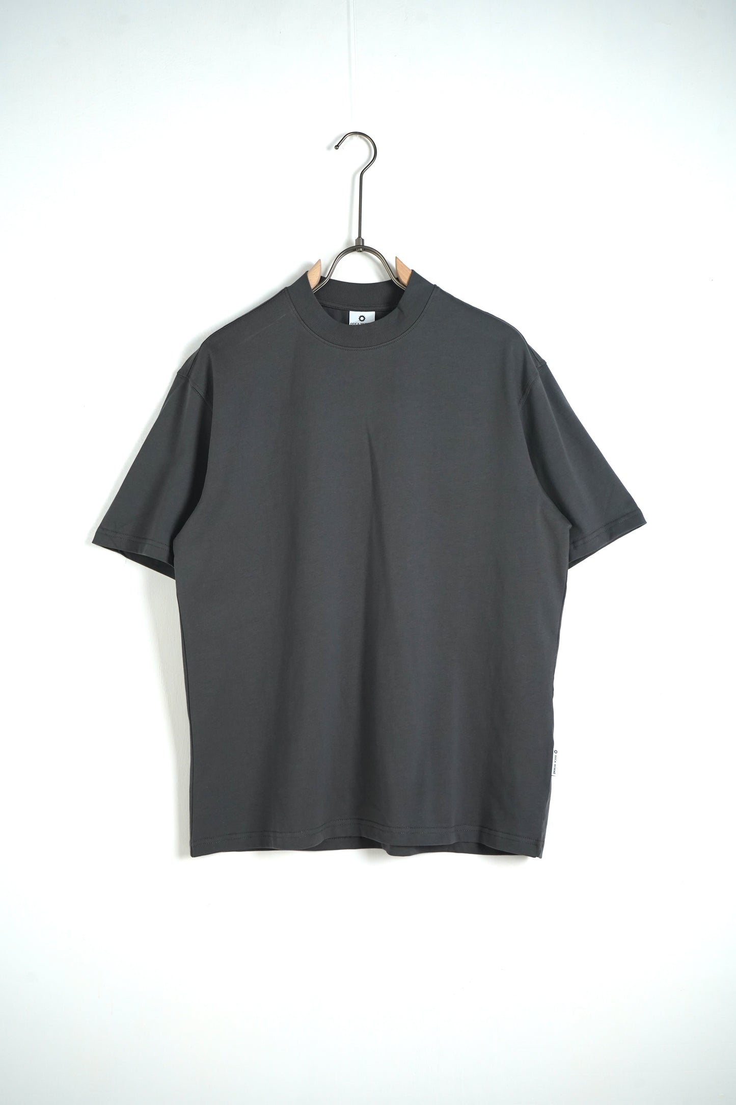 T-Shirt Oversize collo alto Piombo